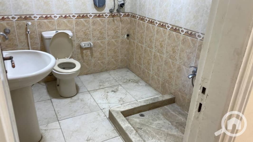 4 WhatsApp Image 2025-11-16 at 4.32. 51 PM (1). jpeg