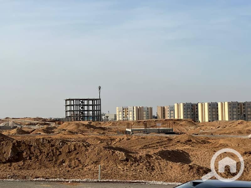 2 752d79a3-084b-45c0-b4b4-5d17f40f69b2. jpg