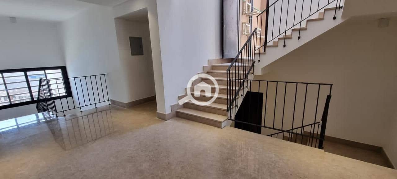 4 WhatsApp Image 2025-10-05 at 11.12. 50 AM. jpeg