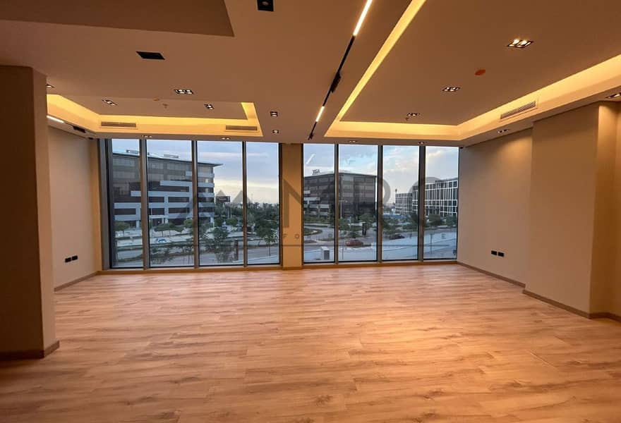 5 52633117-d2f0-41ec-a305-2eba97d5c2a6. jpg