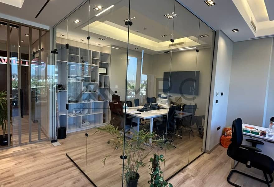 9 055a8335-650a-4b07-9e44-e643a491afee. jpg