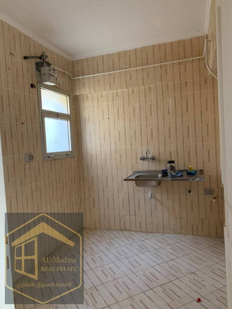 4 WhatsApp Image 2025-12-02 at 11.03. 35_4a0aff37. jpg