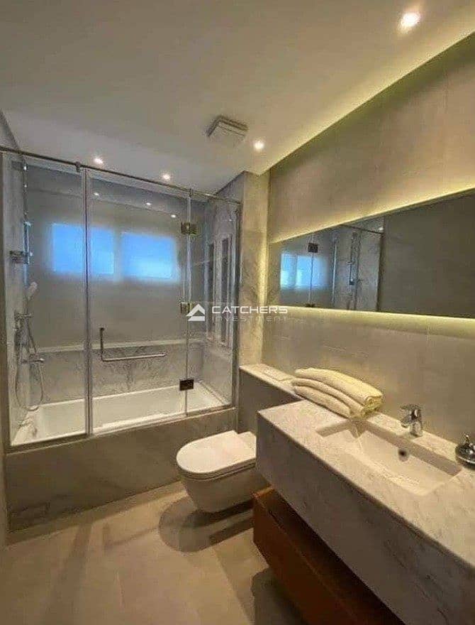 4 4fc687f3-ed37-434b-8e48-c4d99254e018. jpeg