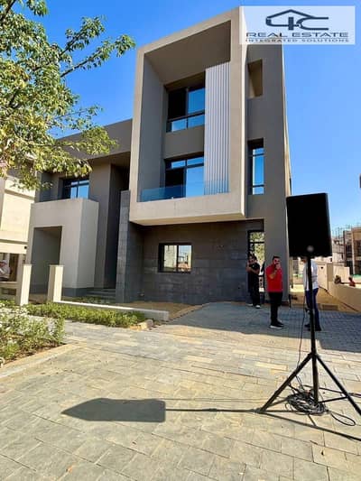 فیلا 6 غرف نوم للبيع في القاهرة الجديدة، القاهرة - WhatsApp Image 2025-12-02 at 12.15. 34 PM (1). jpeg