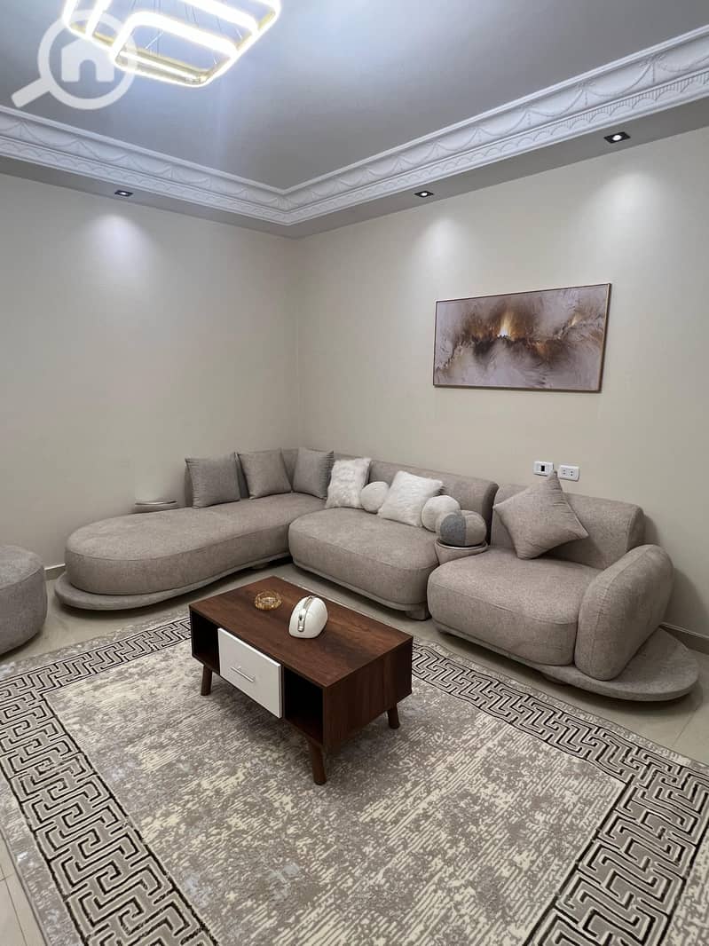 7 8ada3079-7b2c-4b82-a00c-92d080e6a095. jpeg