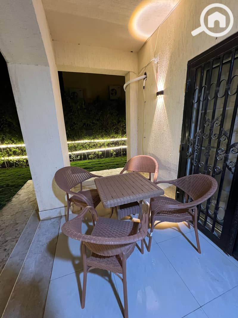 11 19a5df7c-c87d-4421-a324-e53d65b9fdee. jpeg