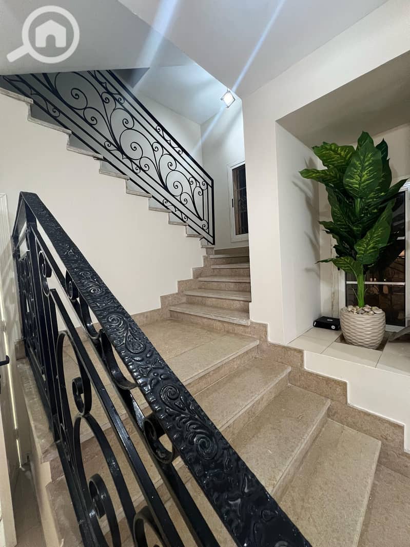 24 34361e19-fe91-4067-b137-fca874af5f31. jpeg