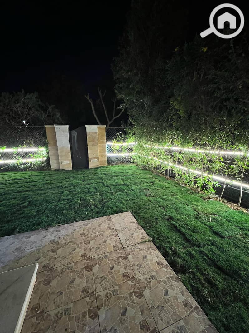 41 f0f8c79a-005d-4762-b3e1-396d50c9a456. jpeg