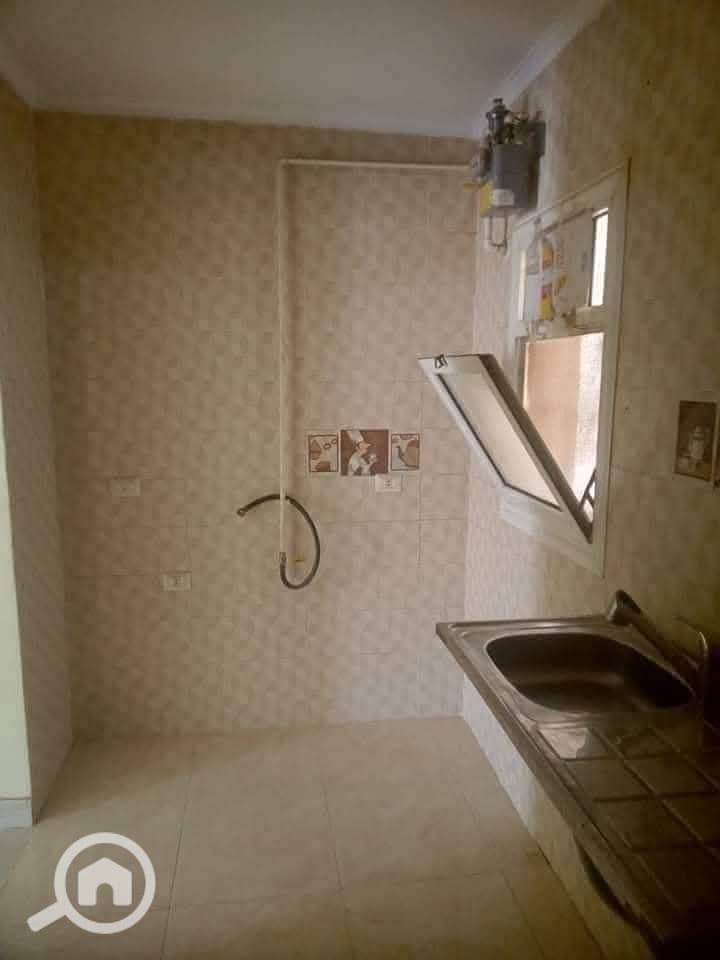 3 0695287d-4997-43b5-95ee-e884df60c5f3. jpg