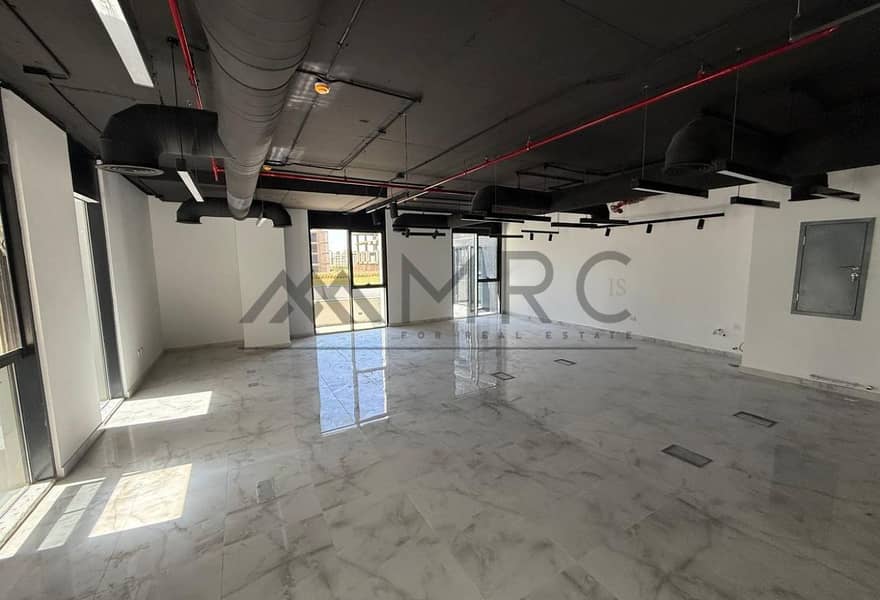 4 a4c270ce-420f-4607-a1b8-b254451e44a8. jpg