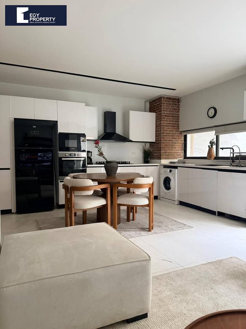 3 _files_0d5dc8ec-3a0a-4f44-bbb6-903e034a3320. jpeg