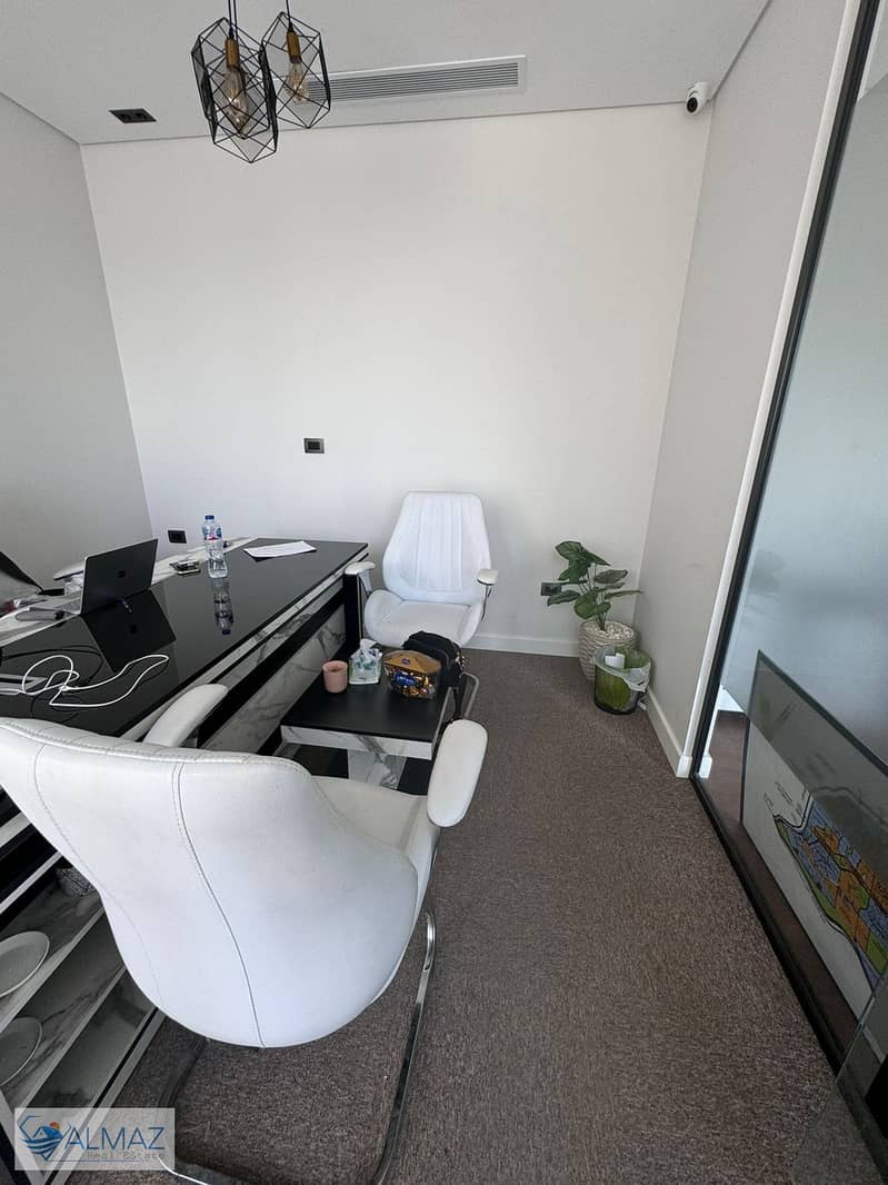 6 WhatsApp Image 2025-12-02 at 12.13. 25 PM (1). jpeg