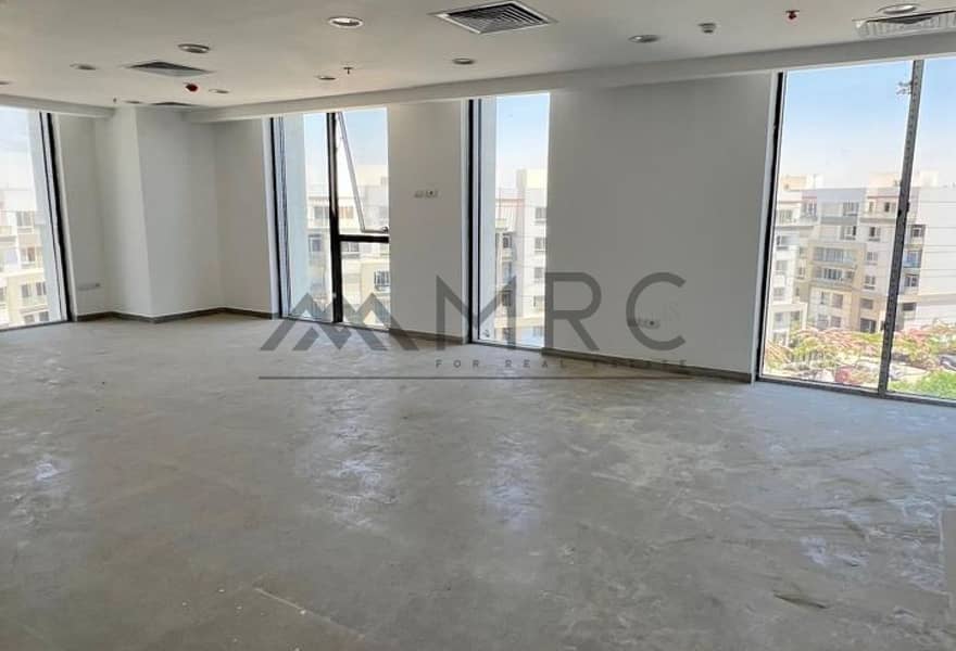 4 98855637-2e34-457d-984d-5a977f463b9f. jpg