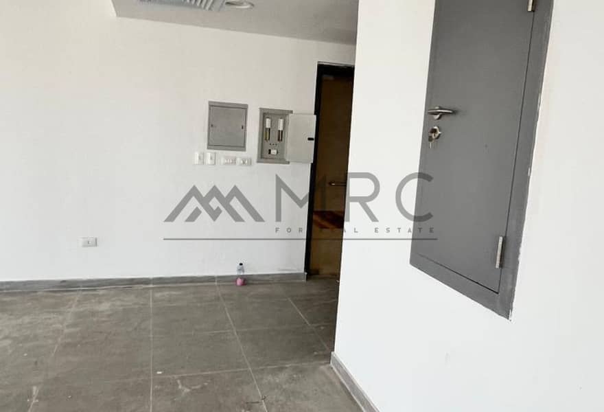 7 fe9cc287-cb74-4293-9973-01dd9fcfa633. jpg