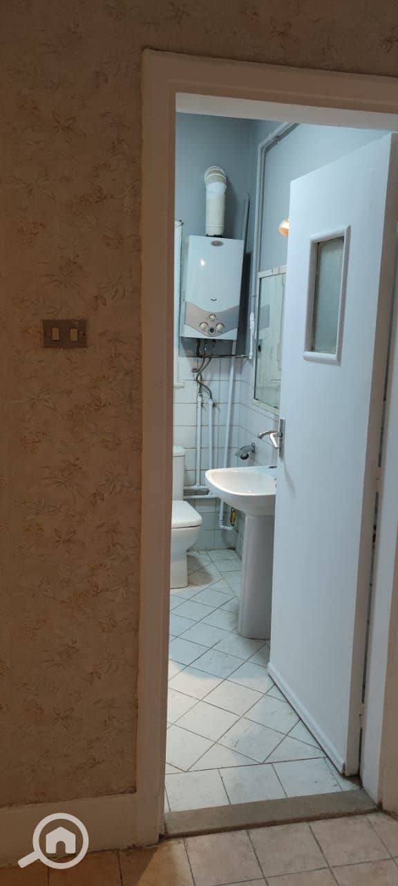 7 f835e00e-4ee8-4a90-b427-b8e94f334961. jpeg