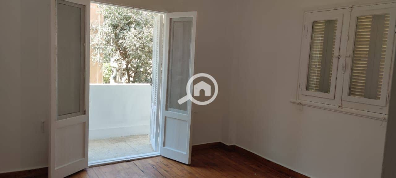 12 464f2e51-de23-43e7-8669-45a2f1b57ea8. jpeg