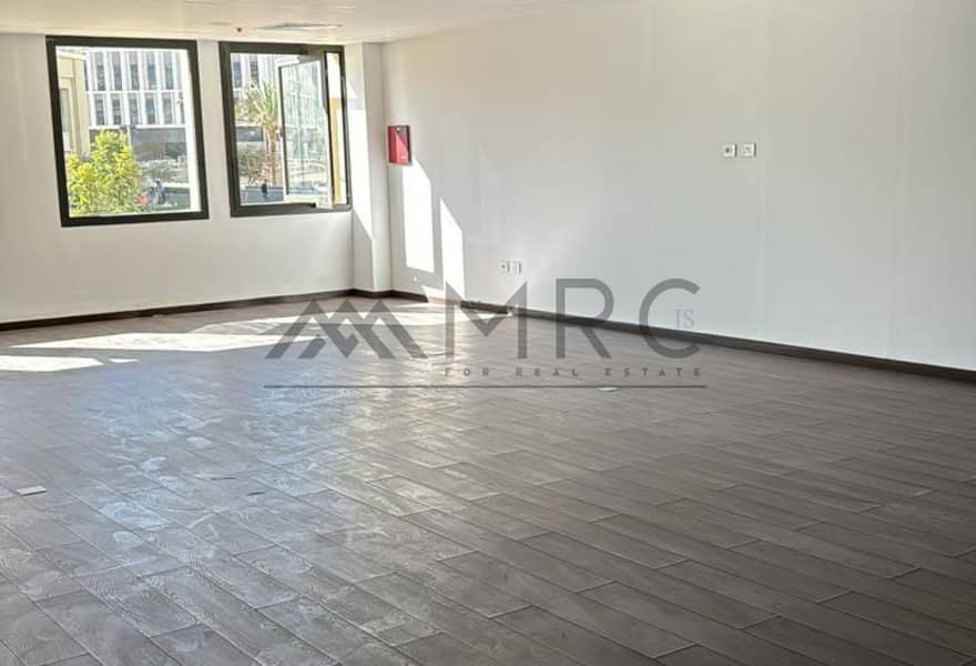 5 1c1374a1-15dc-40bf-87c7-da37e482cbfe. jpg