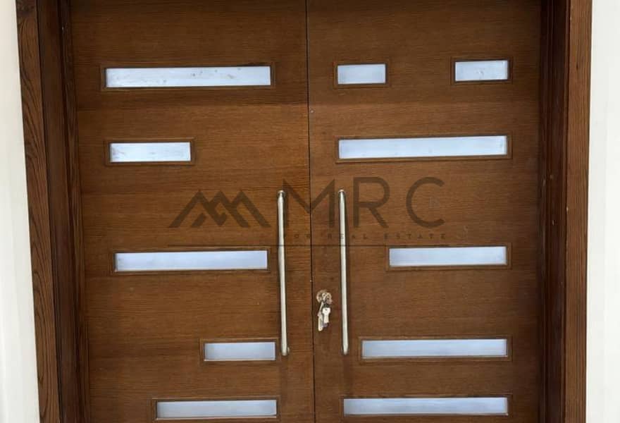 7 f7528f26-645e-4d1e-b94c-1f2e8b48c422. jpg