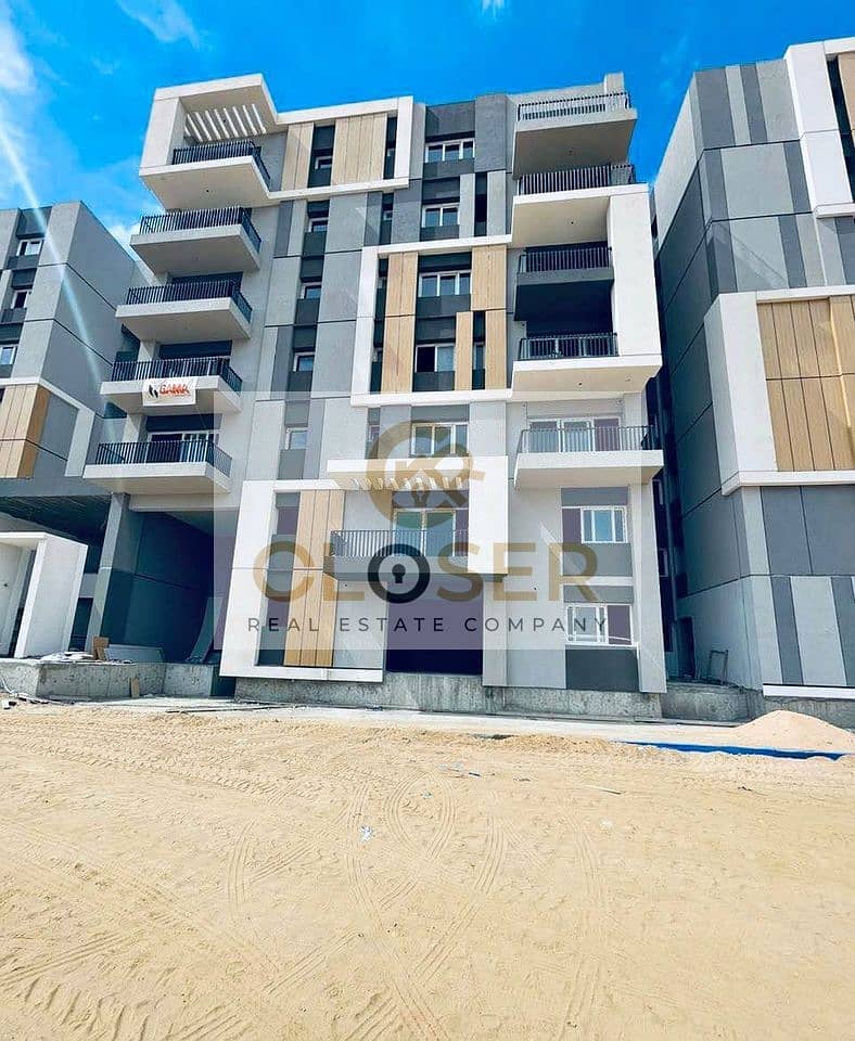 5 387264763_6880029568706990_8565226898352954739_n. jpg