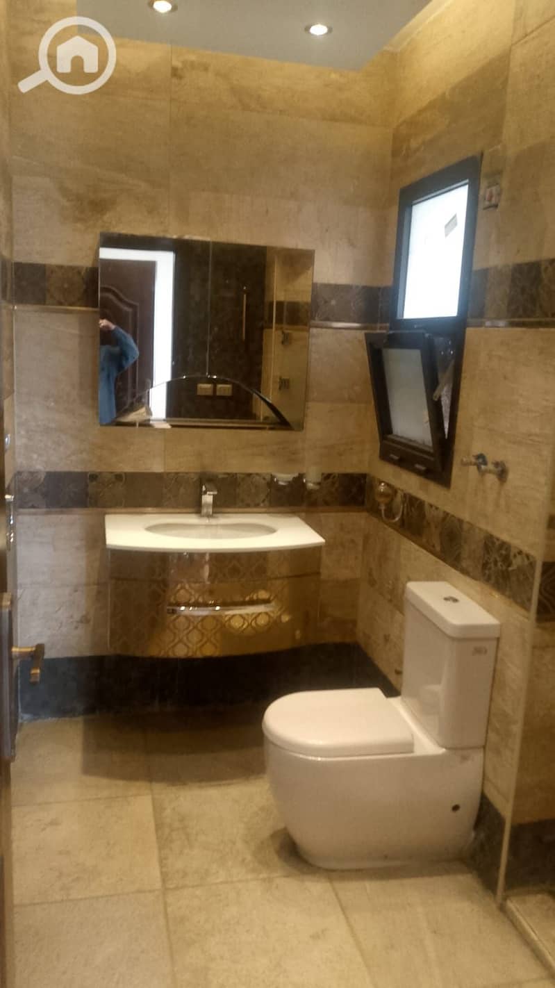 6 80f9f902-77bd-4ee9-9eb6-8d3907114f01. jpg