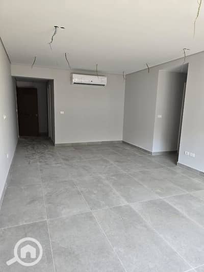 3 Bedroom Flat for Sale in Sheikh Zayed, Giza - 1. jpeg