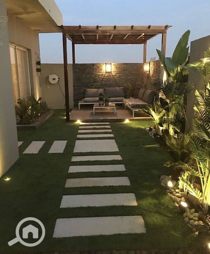 4 download (4). jpeg