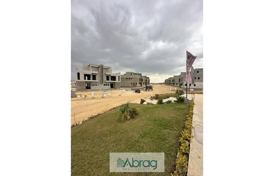 4 6d30b856-edb4-4305-b169-3f47127f7591. jpg