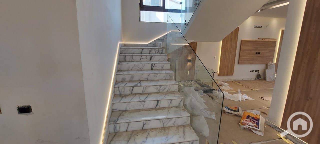 9 b10537b3-b583-4f45-854e-a3d4452ac2a6. jpeg