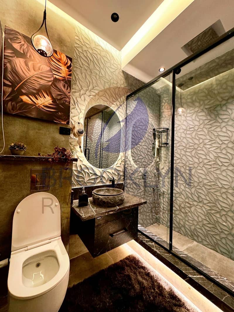 8 WhatsApp Image 2025-12-01 at 16.58. 36_aa14e37d. jpg