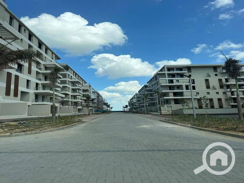 10 da19c4e5-1b78-4282-a560-d16decff64be. jpg