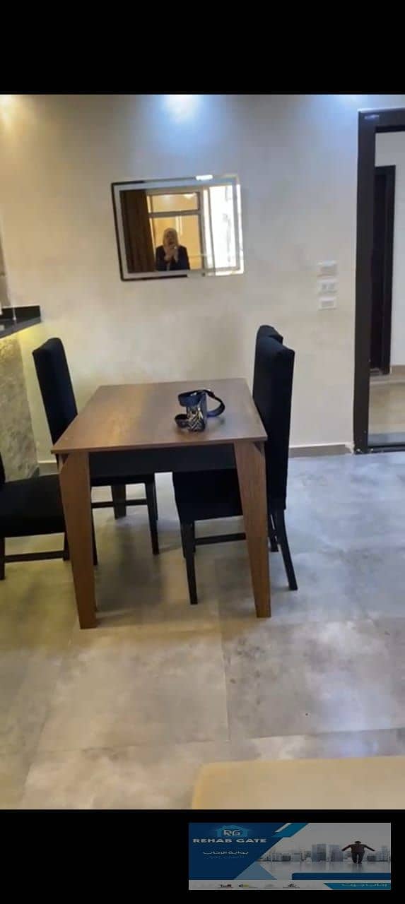 7 8e610a79-eafe-4869-930d-4a21d02716b7. jpeg