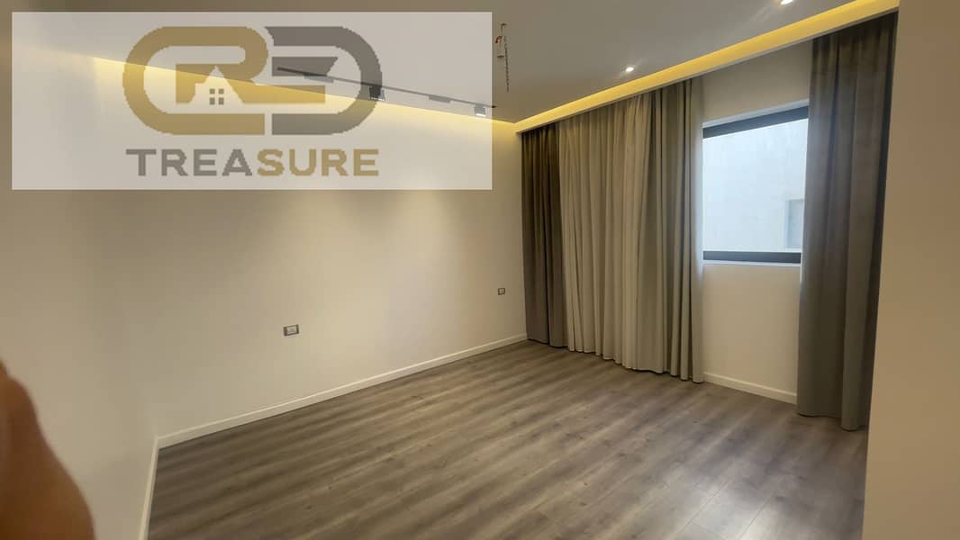 2 WhatsApp Image 2025-12-02 at 1.33. 13 PM. jpeg