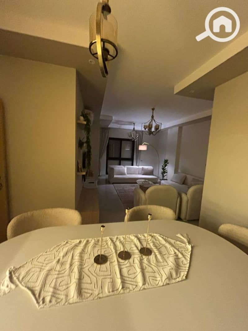 10 WhatsApp Image 2025-11-29 at 21.40. 14 (1). jpeg