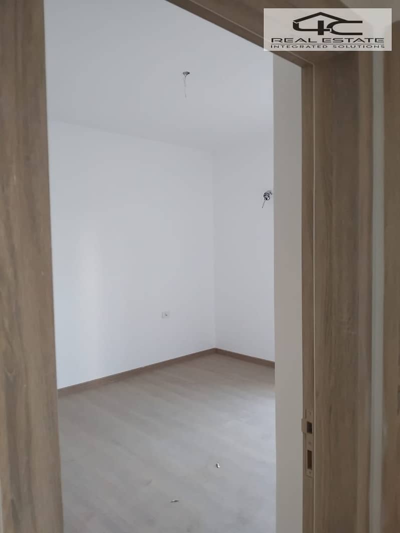 17 WhatsApp Image 2025-12-02 at 1.35. 53 PM (4). jpeg