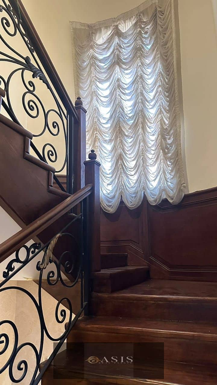 10 WhatsApp Image 2025-12-01 at 16.06. 03. jpeg