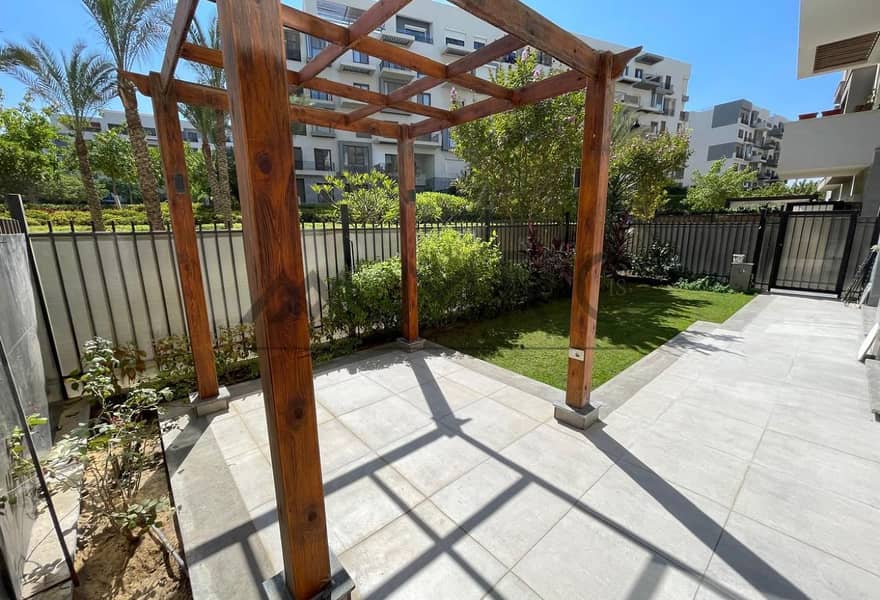 3 82e79393-8986-485c-a7ff-7574bc5cd2bf. jpg