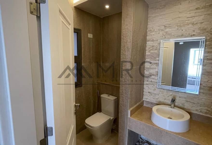 12 c11f0826-909e-42e0-ae25-7885584ba226. jpg