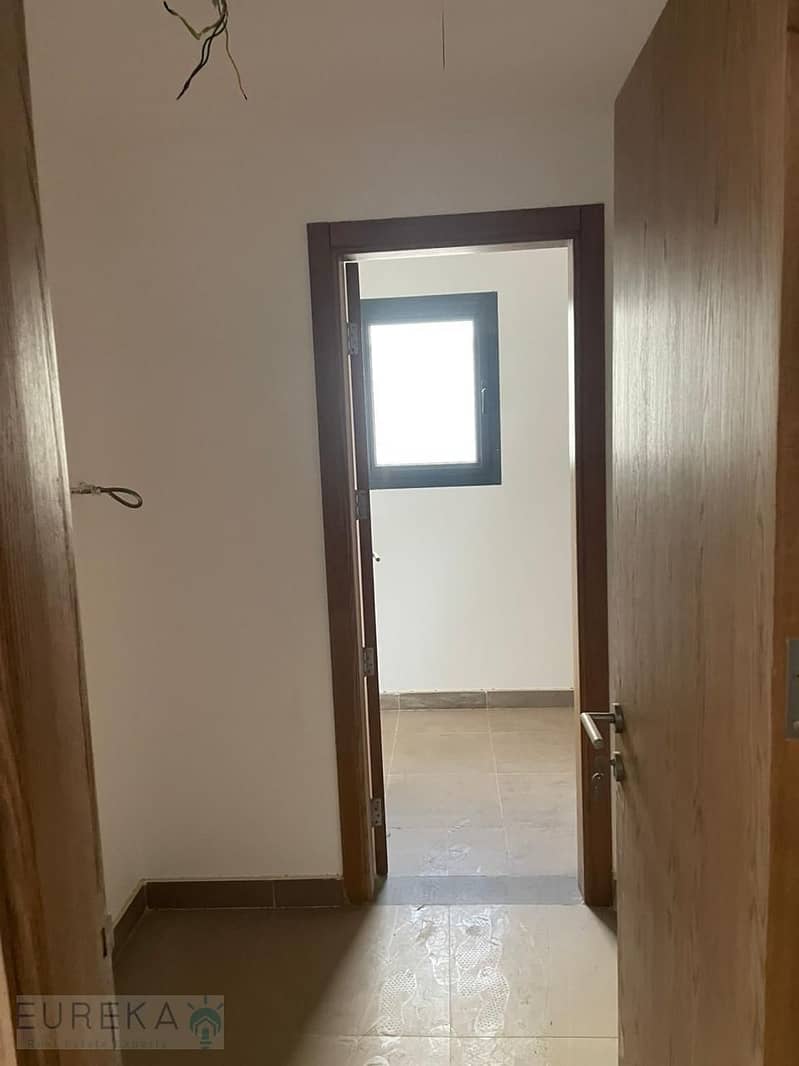 14 PHOTO-2025-12-01-13-14-42 (12). jpg