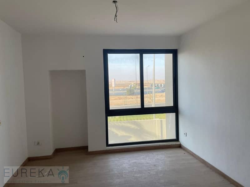 21 PHOTO-2025-12-01-13-14-44. jpg