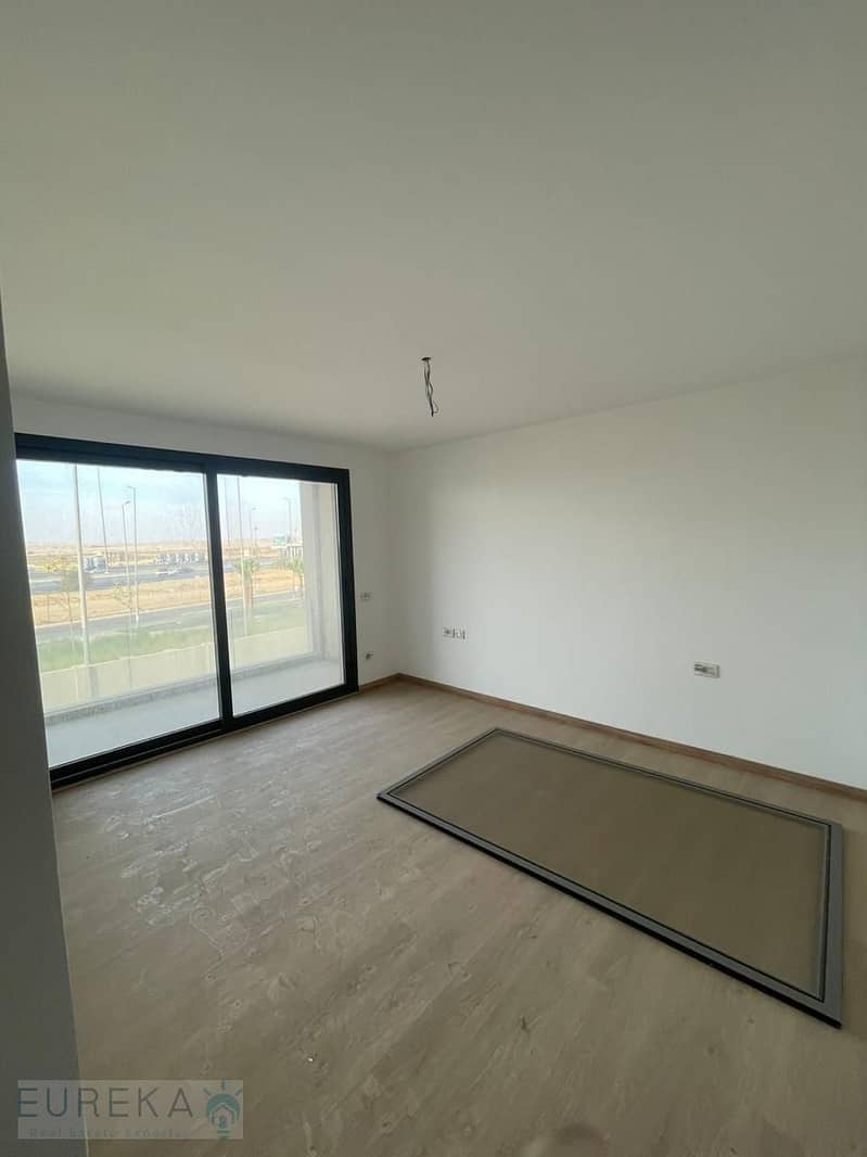 23 PHOTO-2025-12-01-13-14-45 (16). jpg