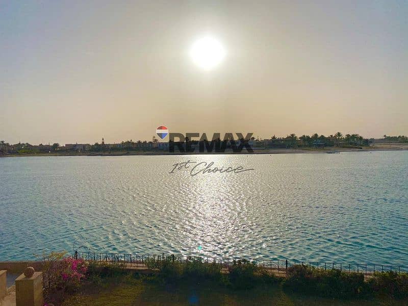 8 b964620c-6b03-46d1-b861-f5b0860e1caa. jpg