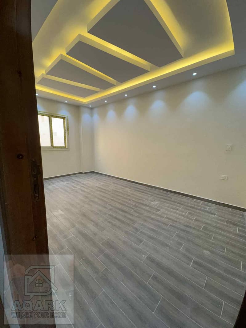 9 d5e9ef03-e19b-40b2-84ed-3c4a020c0e27. jpg