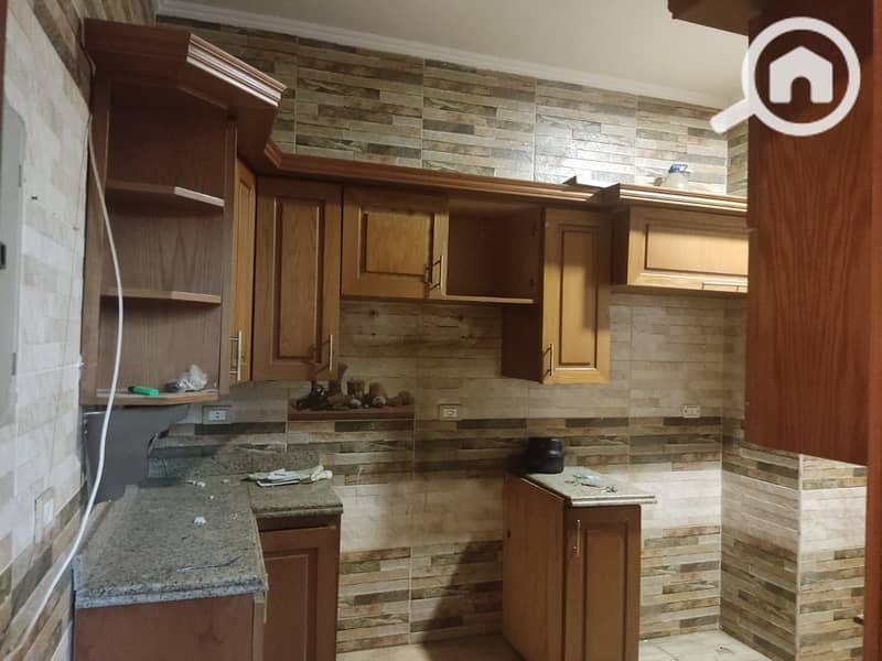 7 39066ef8-6f99-4142-b715-7377de444493. jpg