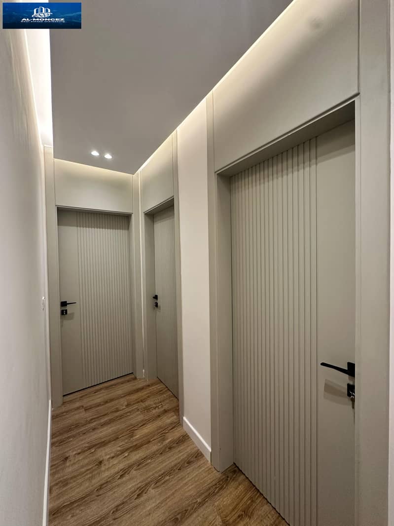 3 WhatsApp Image 2025-12-02 at 14.56. 00_2c5b5e6e. jpg