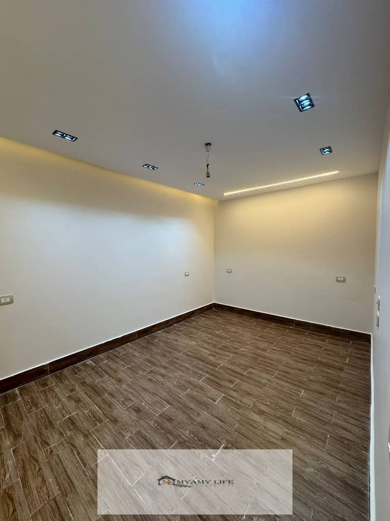 5 WhatsApp Image 2025-10-07 at 2.25. 11 PM. jpeg