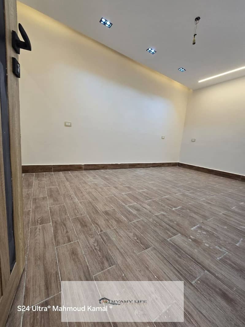 11 WhatsApp Image 2025-10-18 at 12.46. 05 PM (2). jpeg