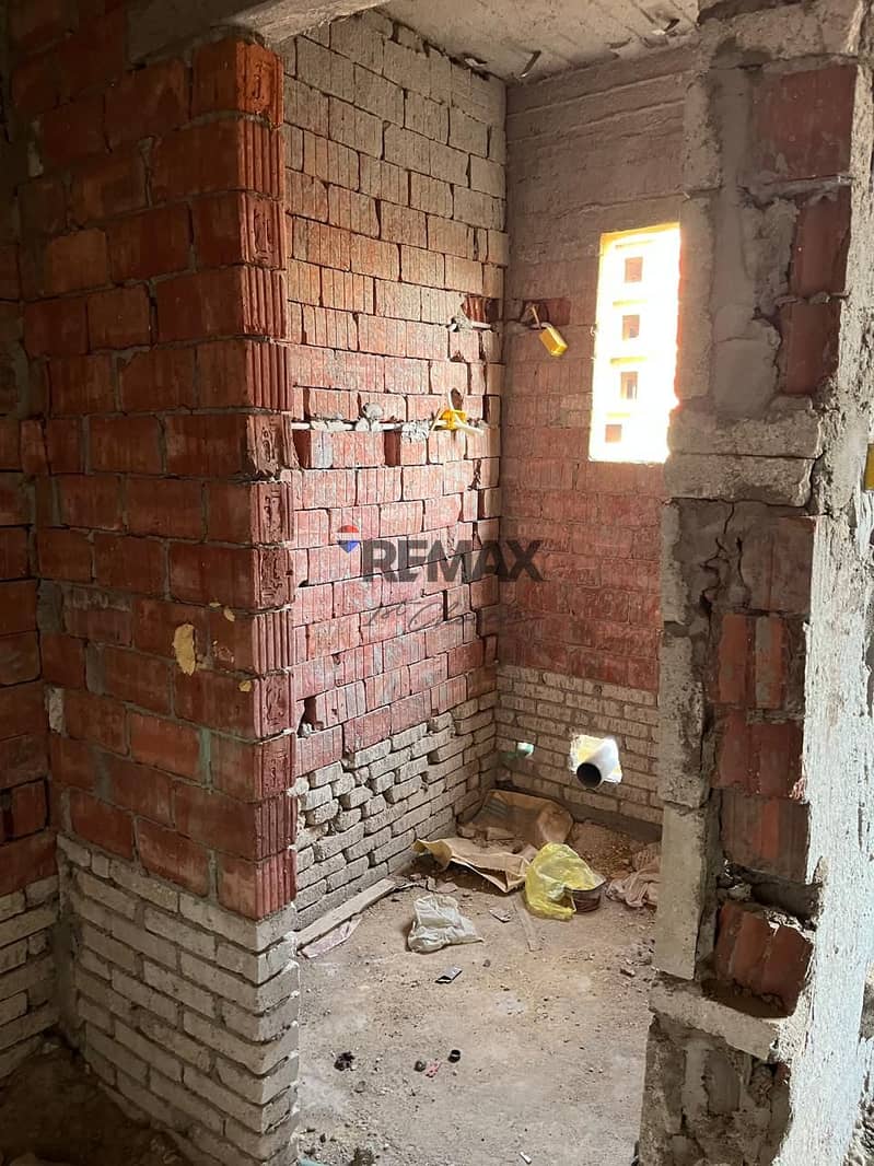 19 b882871e-bfd5-42b1-a4e3-c39bc3df0e7b. jpg