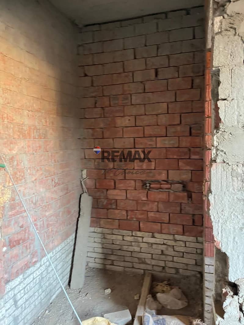 23 da98fcb4-96d0-4050-9fa3-f18b17bcaa3d. jpg