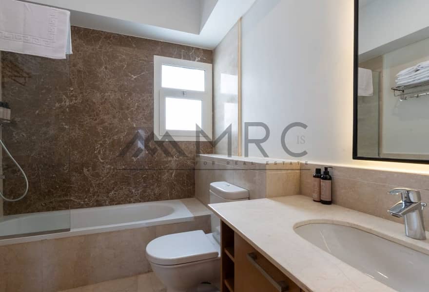 9 71d5c9d7-8f63-4c5c-b7f2-319df9fbf2e9. jpg