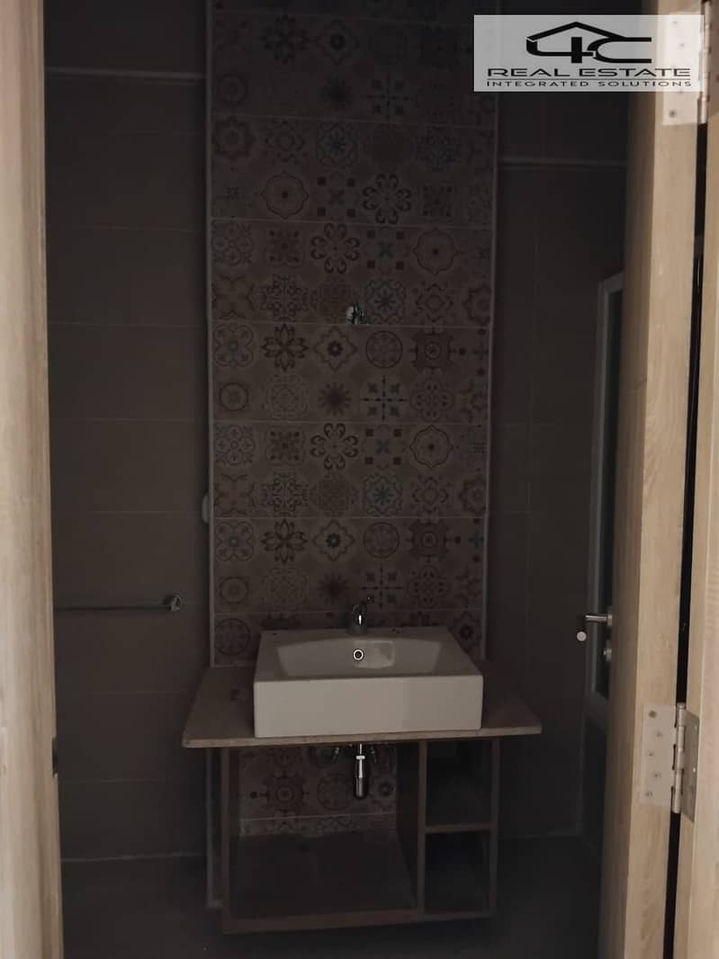 10 WhatsApp Image 2025-12-02 at 1.57. 57 PM (3). jpeg